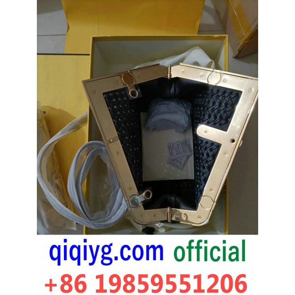 qiqiyg.com Gran oferta 2026 Bolsos y ropa de moda ...