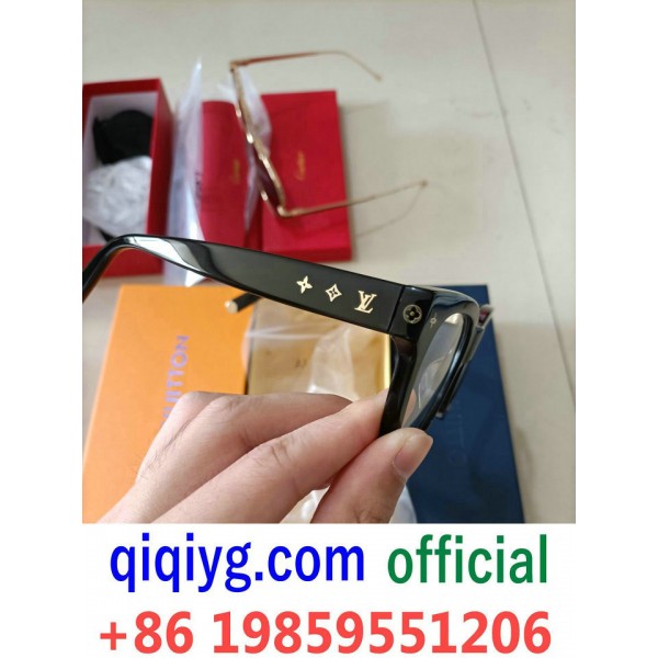 qiqiyg.com Gran oferta 2026 Bolsos y ropa de moda ...
