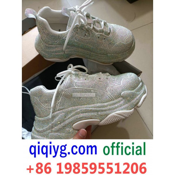 qiqiyg.com Gran oferta 2026 Bolsos y ropa de moda ...