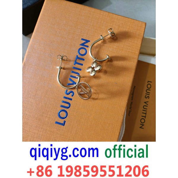 qiqiyg.com Gran oferta 2026 Bolsos y ropa de moda ...